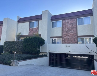2452 Chelsea Place - Photo Thumbnail 15