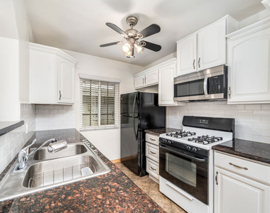 1937 S Shenandoah Street - Photo Thumbnail 4