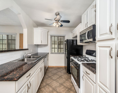 1937 S Shenandoah Street - Photo Thumbnail 5