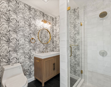 2065 Kew Drive - Photo Thumbnail 14