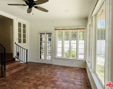 203 N Doheny Drive - Photo Thumbnail 20