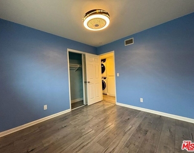 13047 Macneil Street - Photo Thumbnail 12