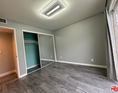 13047 Macneil Street - Photo Thumbnail 17