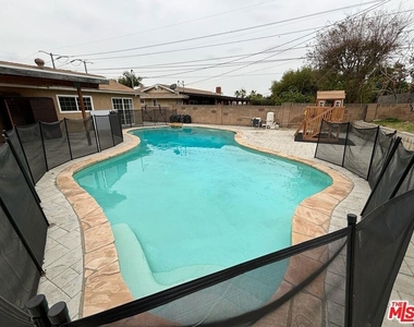 13047 Macneil Street - Photo Thumbnail 24