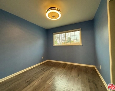 13047 Macneil Street - Photo Thumbnail 11