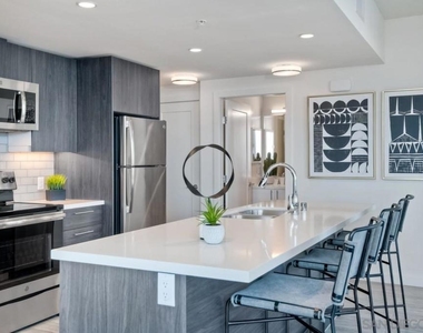 424 15th St - Photo Thumbnail 4