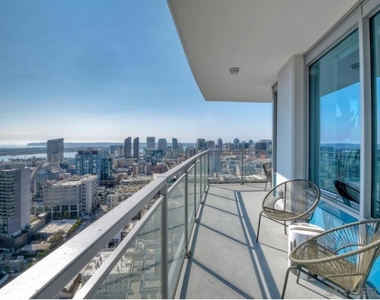424 15th St - Photo Thumbnail 2