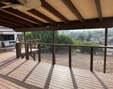 10423 Madrid Way - Photo Thumbnail 3