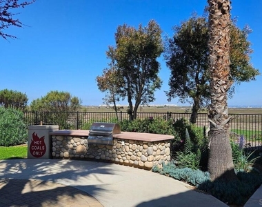 501 Turnstone Ln - Photo Thumbnail 10