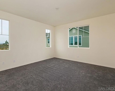 501 Turnstone Ln - Photo Thumbnail 7