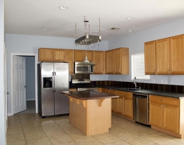 30932 Osceola Place - Photo Thumbnail 9