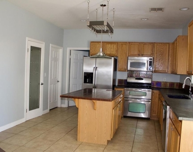 30932 Osceola Place - Photo Thumbnail 10