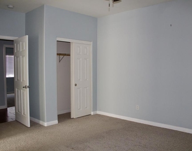 30932 Osceola Place - Photo Thumbnail 12
