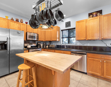 30932 Osceola Place - Photo Thumbnail 9