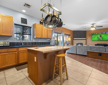 30932 Osceola Place - Photo Thumbnail 7