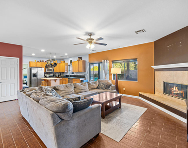 30932 Osceola Place - Photo Thumbnail 4