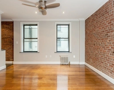 East 100th Street - Photo Thumbnail 2