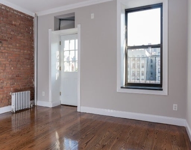 East 102nd Street - Photo Thumbnail 2
