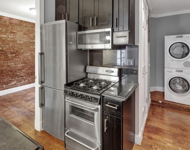 East 106th Street - Photo Thumbnail 3