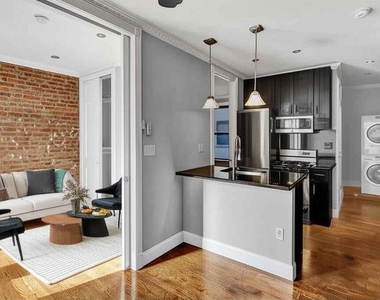 East 106th Street - Photo Thumbnail 8