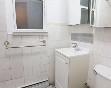 72-08 Forest Avenue - Photo Thumbnail 4