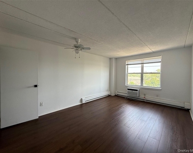 35 Park Avenue - Photo Thumbnail 10