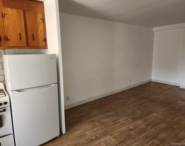 61-25 98th Street - Photo Thumbnail 5