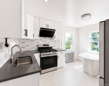 83 Lyon Place - Photo Thumbnail 2