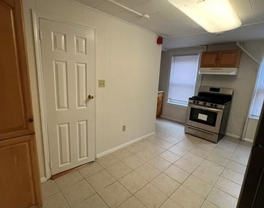 418 Christian Herald Road - Photo Thumbnail 6