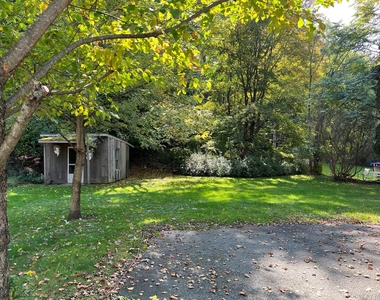 418 Christian Herald Road - Photo Thumbnail 13