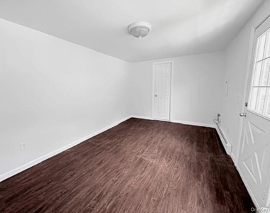342 Versa Place - Photo Thumbnail 8