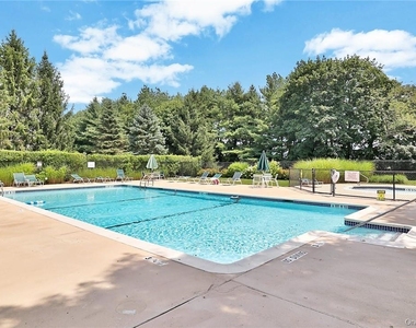 7 Hopkins Lane - Photo Thumbnail 21