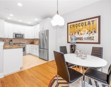 7 Hopkins Lane - Photo Thumbnail 7