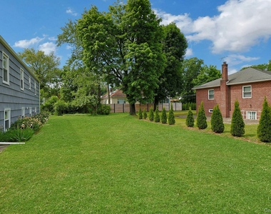 24 Grover Avenue - Photo Thumbnail 29