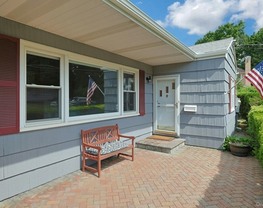 24 Grover Avenue - Photo Thumbnail 2