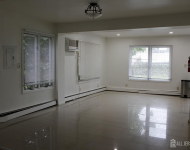 82 Washington Avenue - Photo Thumbnail 10