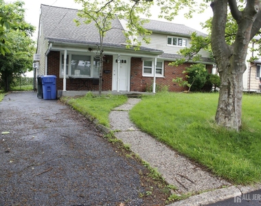 82 Washington Avenue - Photo Thumbnail 1