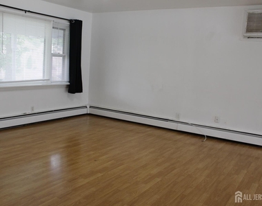 82 Washington Avenue - Photo Thumbnail 3