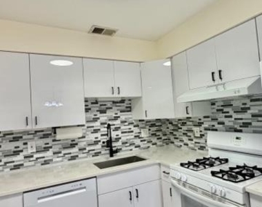 1125 Waterford Drive - Photo Thumbnail 16