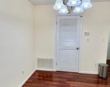 1125 Waterford Drive - Photo Thumbnail 17