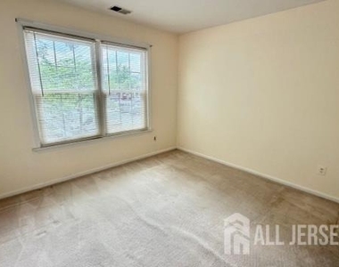 1125 Waterford Drive - Photo Thumbnail 21