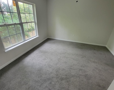 12 J Russel Smith Road - Photo Thumbnail 8