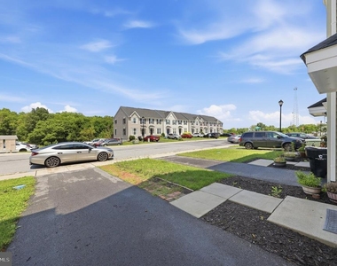 174 Ontario Drive - Photo Thumbnail 62