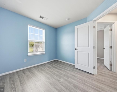 174 Ontario Drive - Photo Thumbnail 49