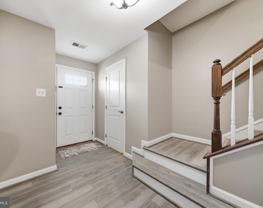 174 Ontario Drive - Photo Thumbnail 20