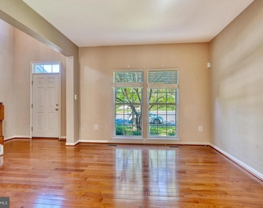 42245 Sweet Court - Photo Thumbnail 9