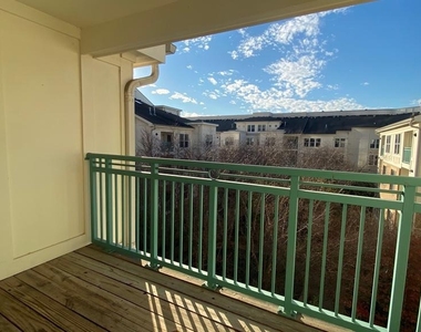 12000 Market Street - Photo Thumbnail 15