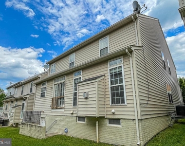 9910 East Hill Drive - Photo Thumbnail 16