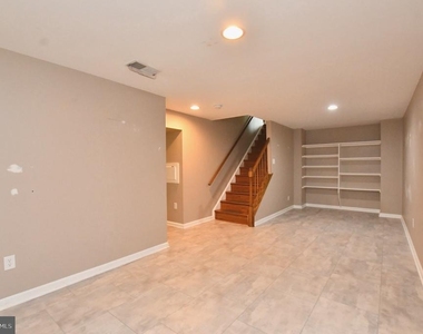 350 Copperfield Lane - Photo Thumbnail 11