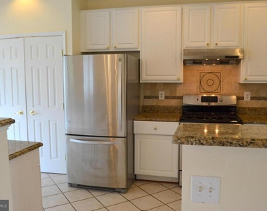 6863 Drifton Court - Photo Thumbnail 9